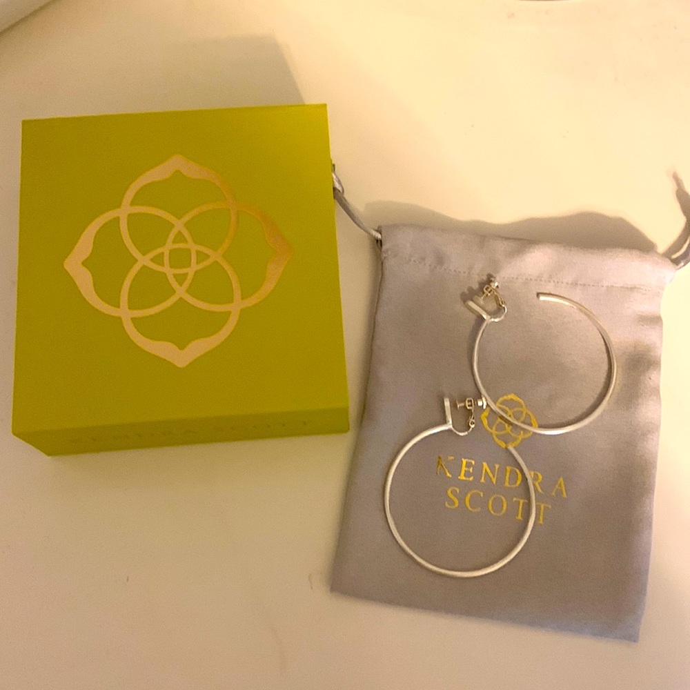 Kendra Scott Women Jewelry “Pepper Clip On” Silver Hoop Earrings, ONLY WORN ONCE